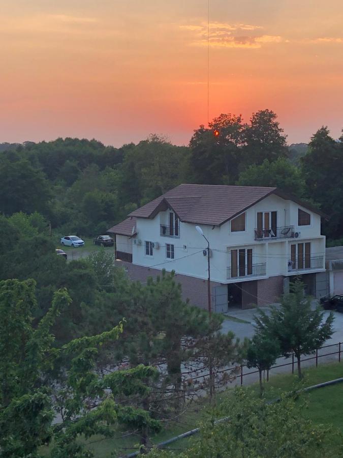 Guest House Гости 皮聪达 外观 照片